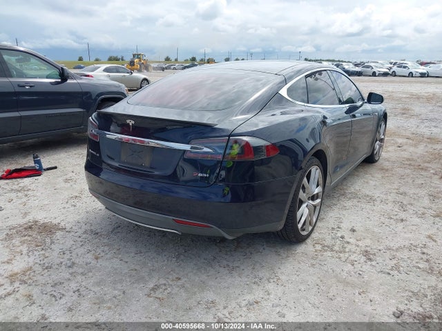 2013 TESLA MODEL S 5YJSA1DP9DFP10833 Photo 3