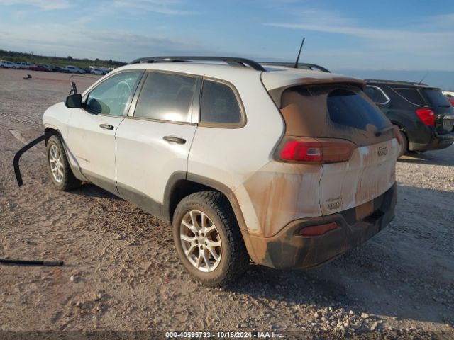 1C4PJMAB3GW205564 Jeep Cherokee Sport
