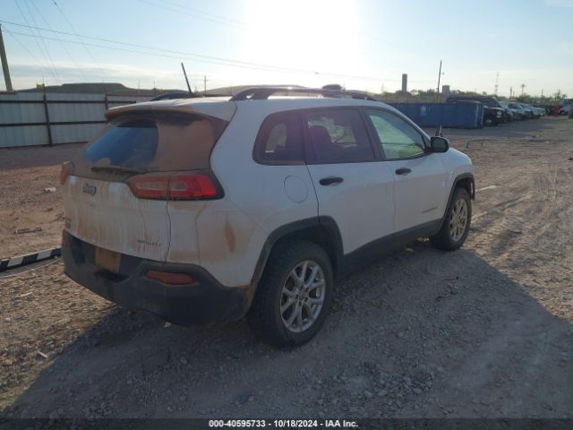 1C4PJMAB3GW205564 Jeep Cherokee Sport