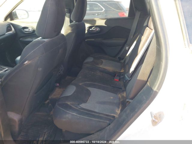 1C4PJMAB3GW205564 Jeep Cherokee Sport