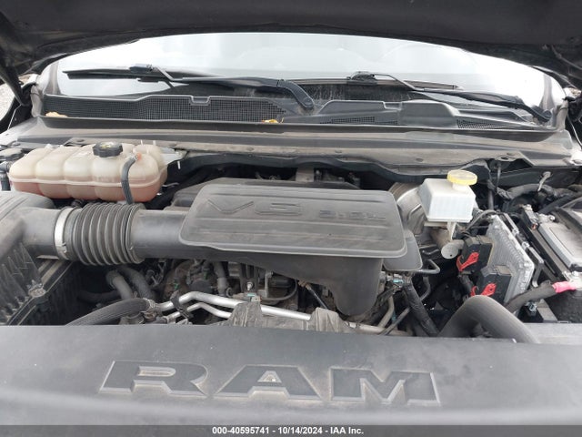 1C6RRFBG2LN411067 RAM 1500 Big Horn  4x4 6'4 Box