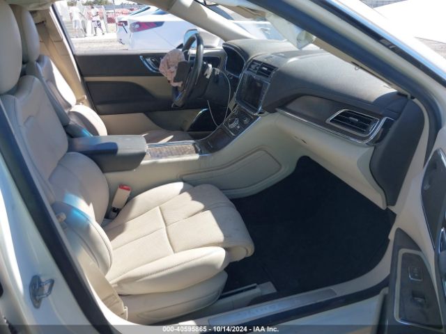 1LN6L9RP5K5600195 Lincoln Continental Reserve