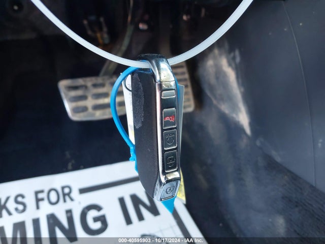 KNDCR3LE5P5033682 KIA Niro Ex Touring