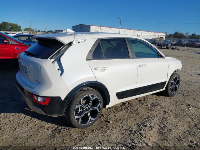 KNDCR3LE5P5033682 KIA Niro Ex Touring