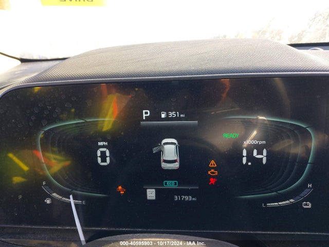 KNDCR3LE5P5033682 KIA Niro Ex Touring