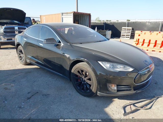 2016 TESLA MODEL S 5YJSA1E18GF134036 Photo 0