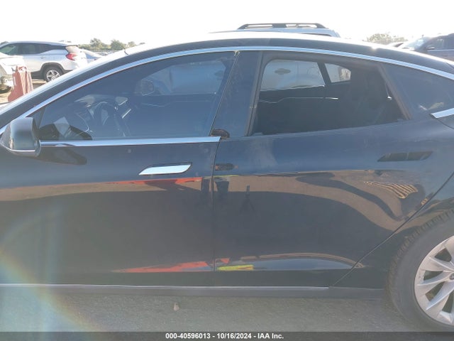 Tesla Model S 60/70/75/85 2016 5YJSA1E18GF134036 Image 14