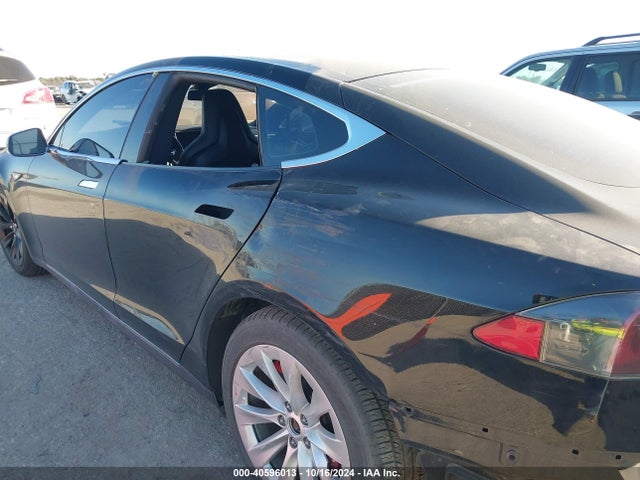 Tesla Model S 60/70/75/85 2016 5YJSA1E18GF134036 Image 19