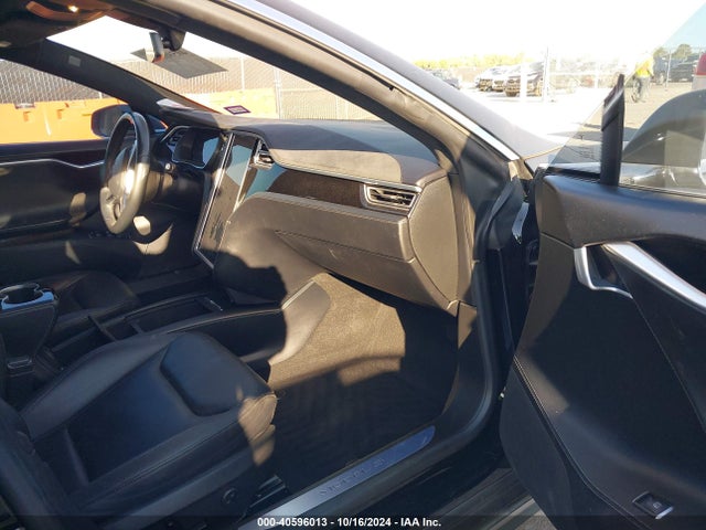 2016 TESLA MODEL S 5YJSA1E18GF134036 Photo 4