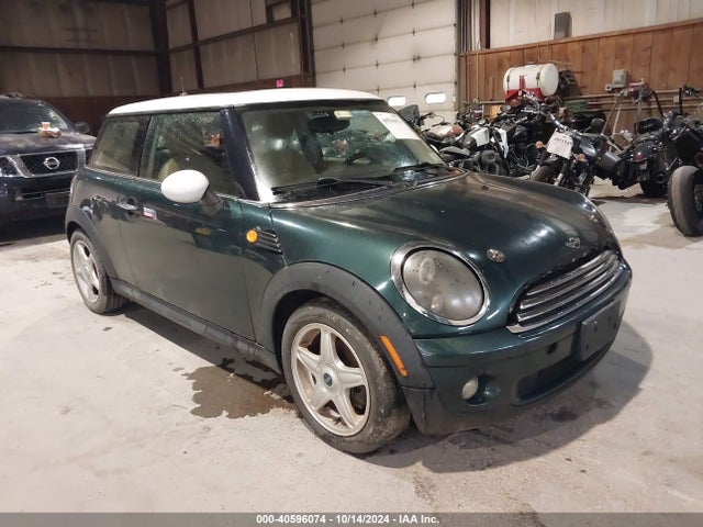2007 MINI COOPER WMWMF335X7TT50525 Photo 0