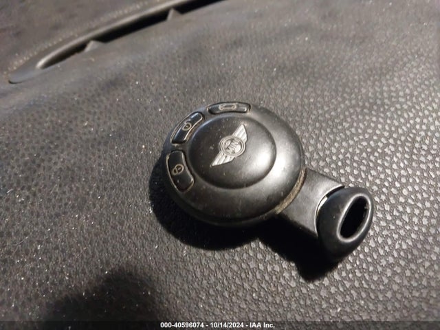 2007 MINI COOPER WMWMF335X7TT50525 Photo 10