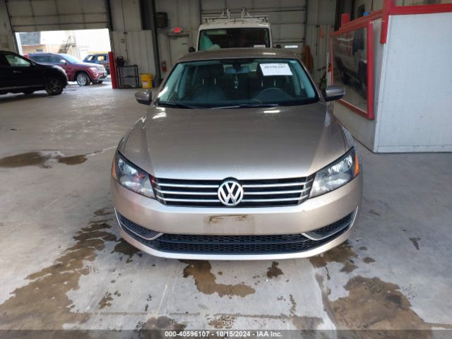 1VWAT7A34FC056928 Volkswagen Passat 1.8t Wolfsburg Edition
