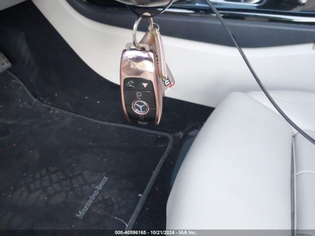 WDD3G4FB5KW012675 Mercedes-Benz A 220 4matic