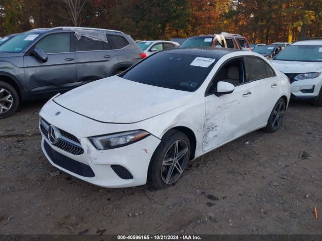 WDD3G4FB5KW012675 Mercedes-Benz A 220 4matic