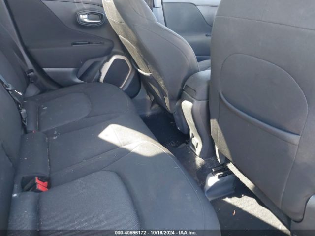 ZACCJBBT3FPB29835 Jeep Renegade Latitude