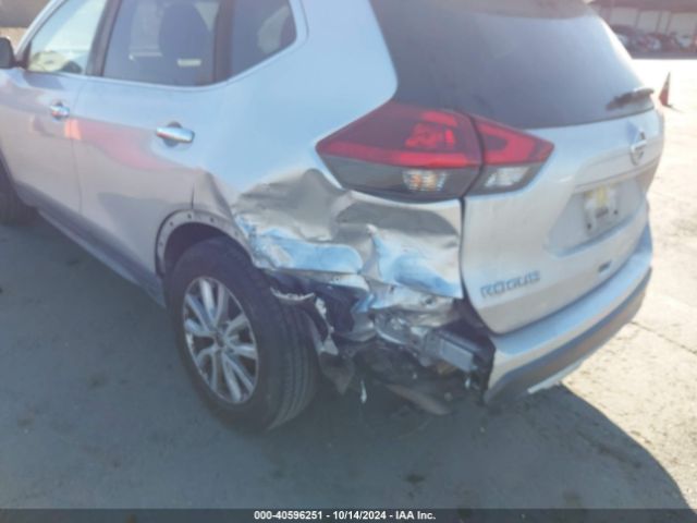 JN8AT2MT5JW465792 Nissan ROGUE SV