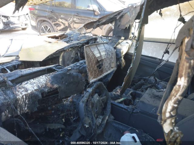 2024 TESLA CYBERTRUCK 7G2CEHED0RA018502 Photo 4