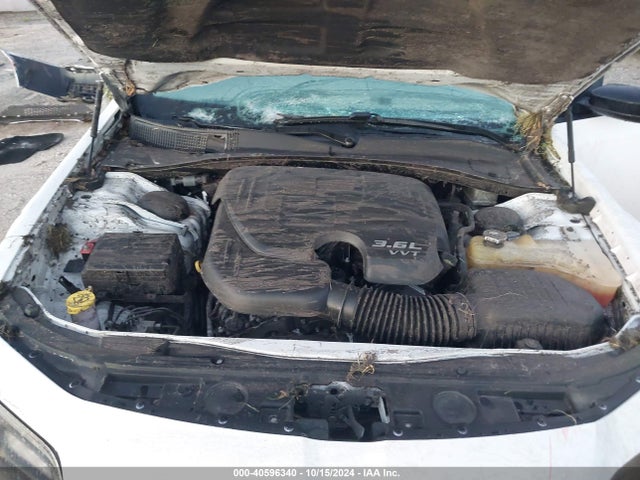 2C3CCAAG1JH324565 Chrysler 300 Touring