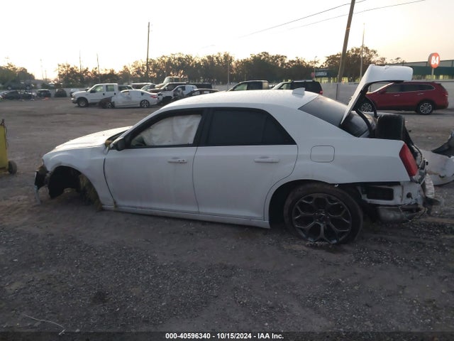 Chrysler 300 Touring 2018 2C3CCAAG1JH324565 Image 15