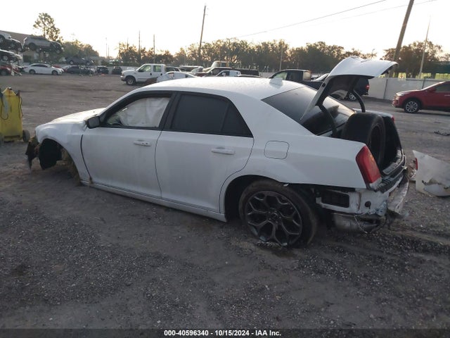 2C3CCAAG1JH324565 Chrysler 300 Touring