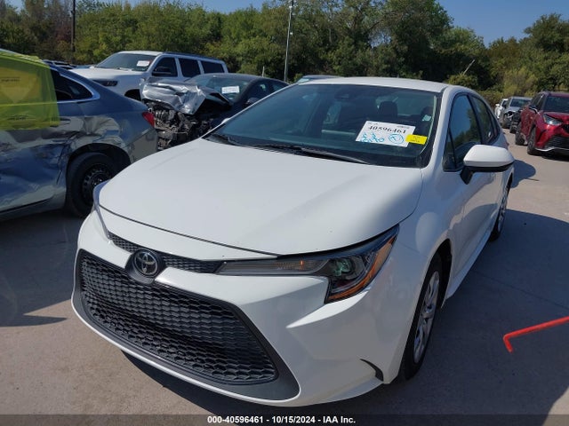 Toyota COROLLA LE 2021 5YFEPMAE3MP251626 Image 2