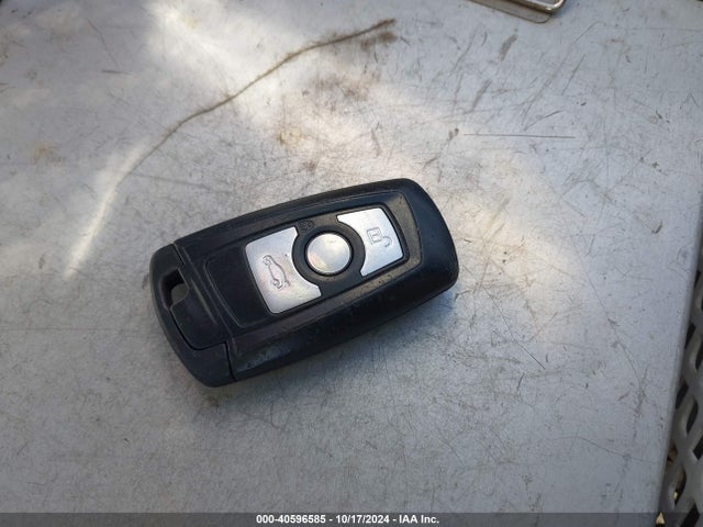 WBA3C1C53FP852972 BMW 328I