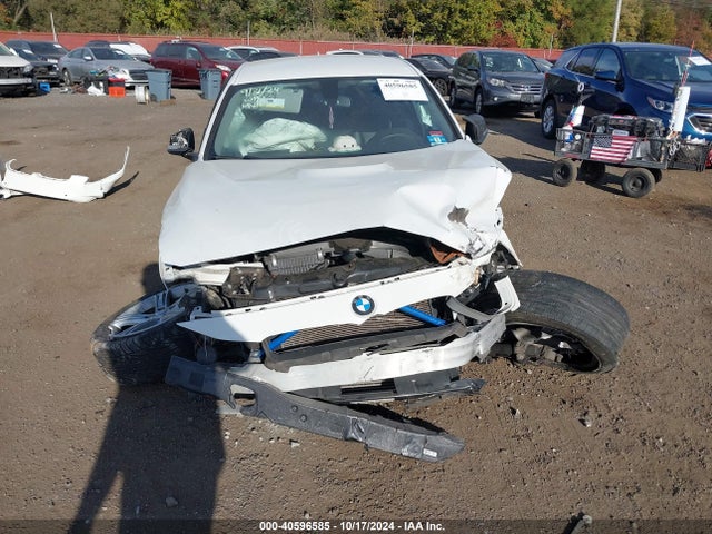 WBA3C1C53FP852972 BMW 328I