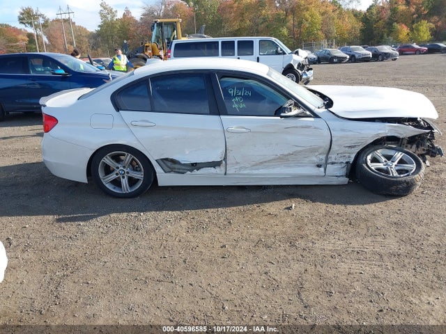 WBA3C1C53FP852972 BMW 328I