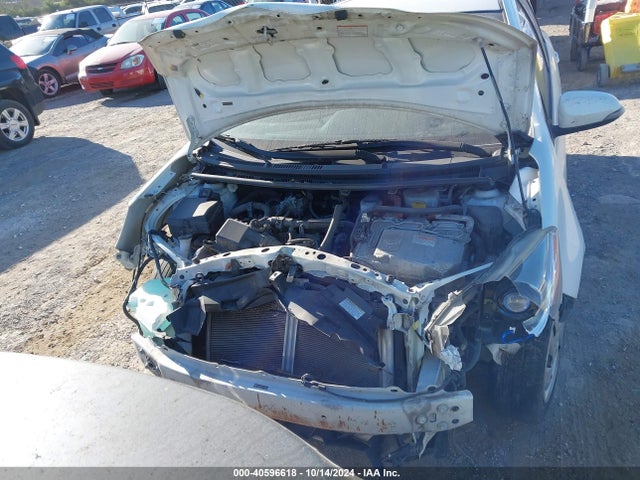JTDKDTB37F1575656 Toyota Prius C Two
