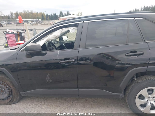 Toyota RAV4 LE 2019 JTMF1RFV4KD030550 Image 13