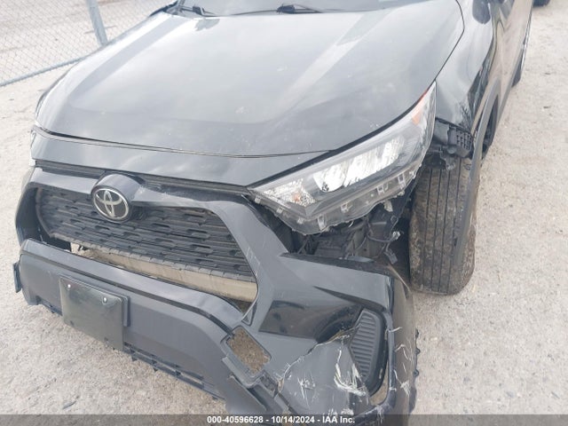 Toyota RAV4 LE 2019 JTMF1RFV4KD030550 Image 16