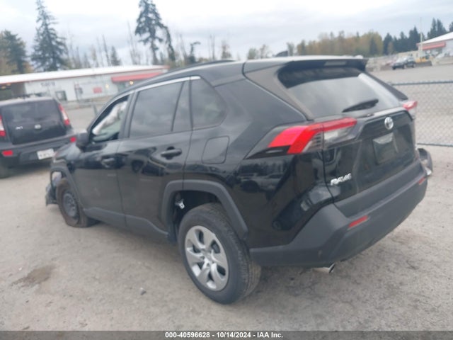Toyota RAV4 LE 2019 JTMF1RFV4KD030550 Image 3