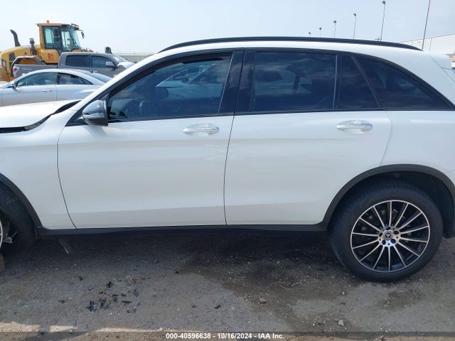 WDC0G4JB3KF599151 Mercedes-Benz GLC 300