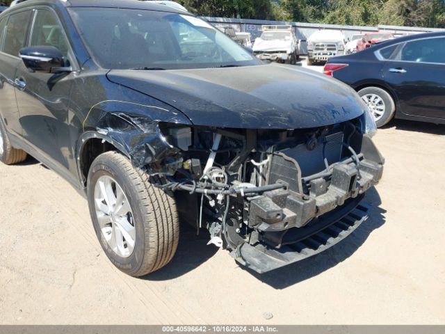 5N1AT2ML9FC820169 Nissan ROGUE SV