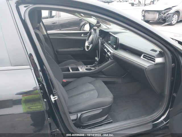 5XXG14J2XNG100664 KIA K5 LXS