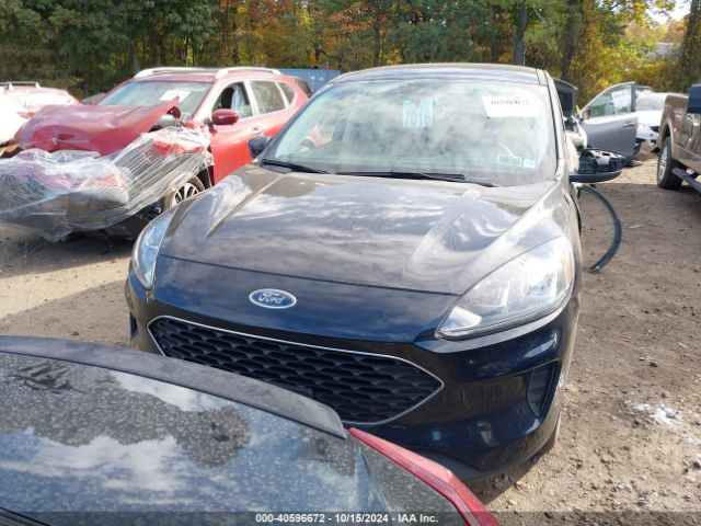 1FMCU9BZ4MUA18206 Ford Escape Se Hybrid