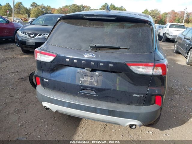1FMCU9BZ4MUA18206 Ford Escape Se Hybrid