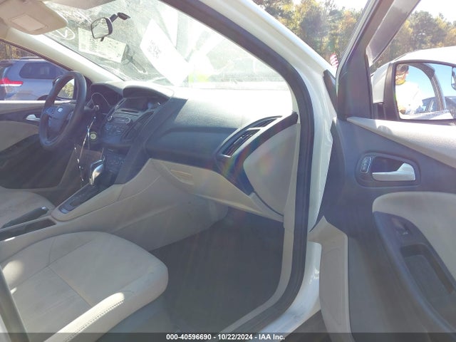 Ford FOCUS SE 2015 1FADP3F26FL227584 Image 5