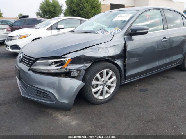 3VWD17AJ2EM214049 Volkswagen Jetta 1.8t Se