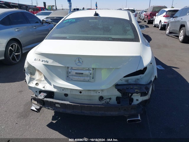 Mercedes-Benz CLA 250 2014 WDDSJ4EB2EN151686 Image 17