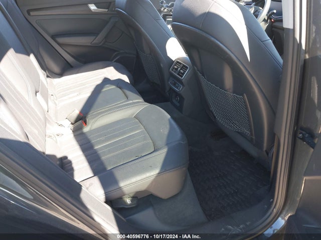 WA1BNAFY6J2228176 Audi Q5 2.0t Premium/2.0t Tech Premium