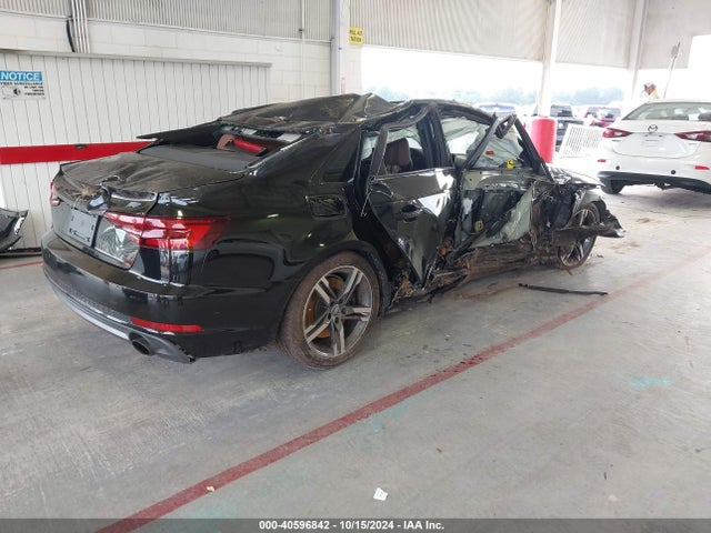 Audi A4 2.0t Premium/2.0t Tech Premium 2018 WAUENAF45JN015232 Image 4
