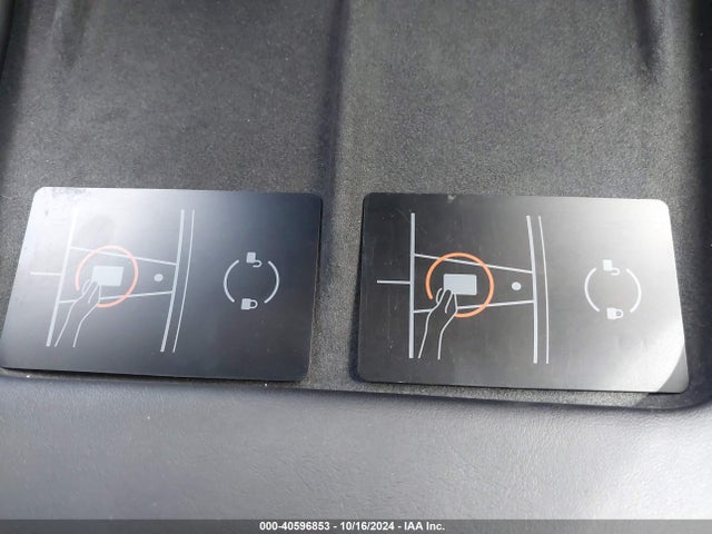 2022 TESLA MODEL Y 7SAYGDEE4NA008041 Photo 10