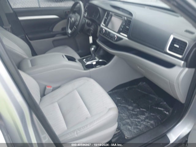 Toyota Highlander Le Plus V6 2016 5TDZKRFH8GS179768 Image 5
