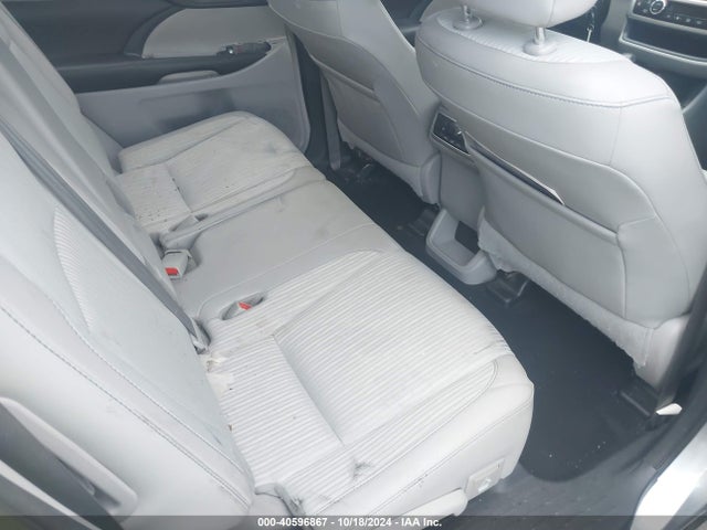 Toyota Highlander Le Plus V6 2016 5TDZKRFH8GS179768 Image 8