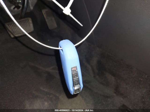 KNDCR3LE8R5185801 KIA NIRO EX