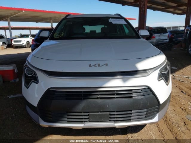 KNDCR3LE8R5185801 KIA NIRO EX