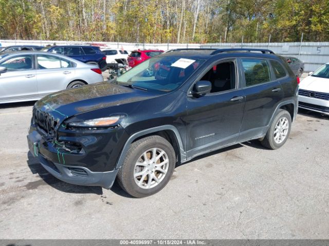 1C4PJMAB1FW715975 Jeep Cherokee Sport