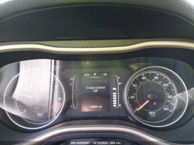 1C4PJMAB1FW715975 Jeep Cherokee Sport