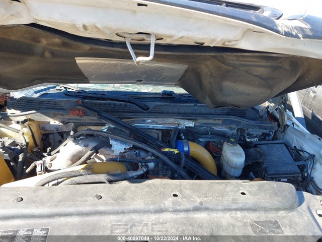1GT12UEYXJF203416 GMC Sierra 2500hd Denali